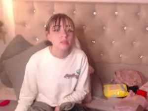 Melodyygirl_  live sex cam