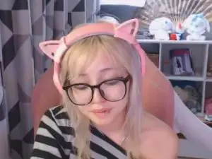 LianneBevels  live sex cam
