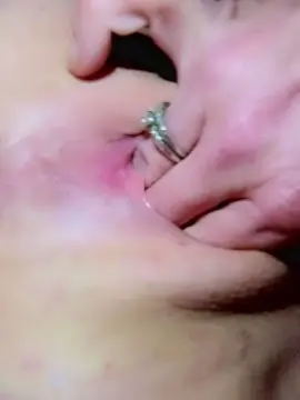 Ninacherrybomb  live sex cam