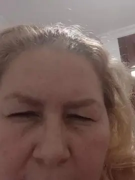 Noemiyvoty  live sex cam