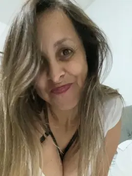 DolceyPaloma27  live sex cam