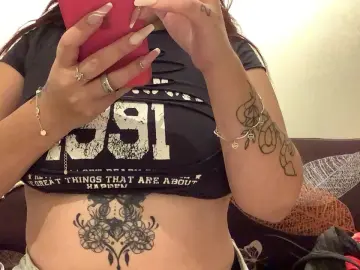 Badbabby9  live sex cam