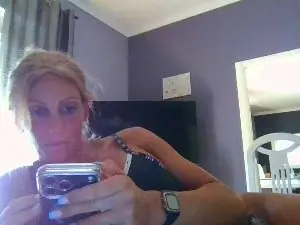 Cari_guerrera  live sex cam