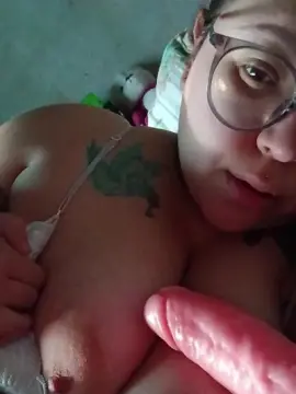 Dalmi2004  live sex cam
