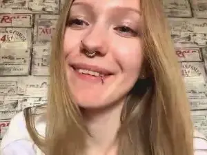 MarvaHelland  live sex cam