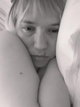 SoftRubyRed  live sex cam