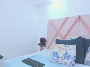 Dakotabloomm  live sex cam