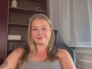 Erica_forever  live sex cam