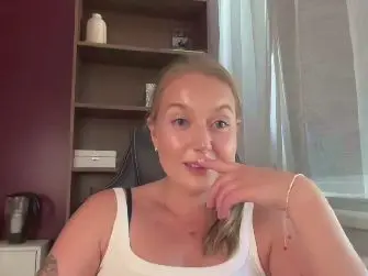 Erica_forever  live sex cam