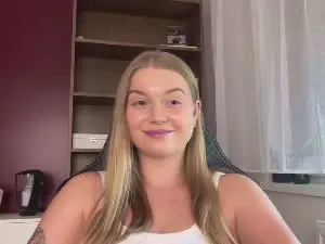 Erica_forever  live sex cam
