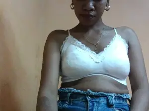 Faustina06  live sex cam