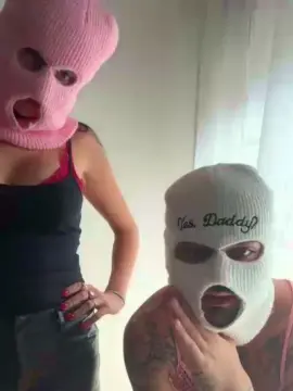 Masked_Desire69  live sex cam