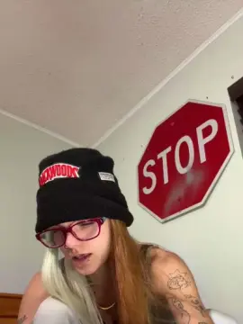 Ittybittyrissa  live sex cam