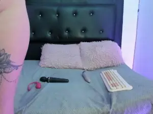 Hanna_Kl  live sex cam
