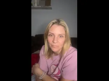 Lexi_Lux_X  live sex cam