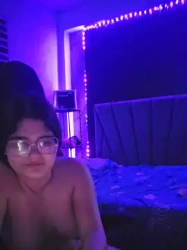 Maddyh  live sex cam