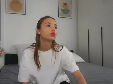 ShaniHusk  live sex cam