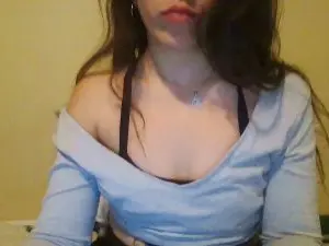 Lovelyxslut  live sex cam