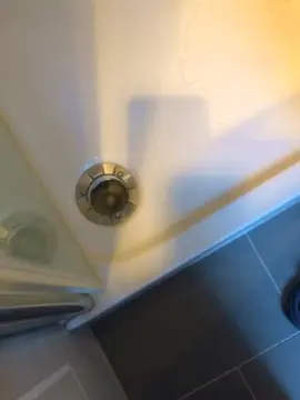 Labuta23  live sex cam