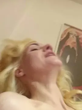 WandaVonDunajew  live sex cam