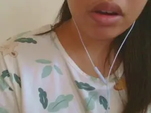 Sweet_charm18  live sex cam