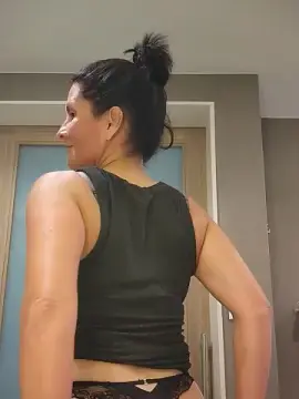 Novaryn  live sex cam