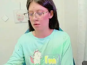 ZooeyBelair  live sex cam