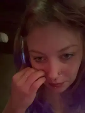 Bunnyluvsmuney  live sex cam