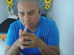 Hotlesby4uxxx  live sex cam