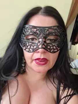 Miranda69  live sex cam