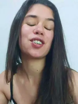 MissMia99  live sex cam