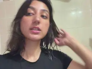 YingPopichak  live sex cam
