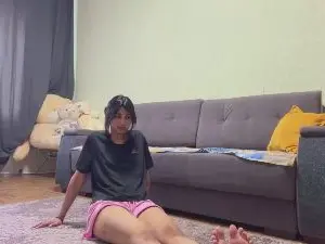 YingPopichak  live sex cam