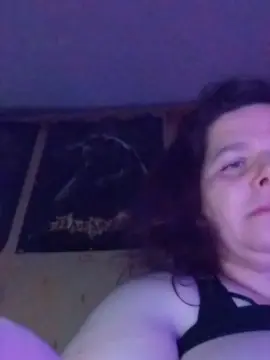 Diane90  live sex cam