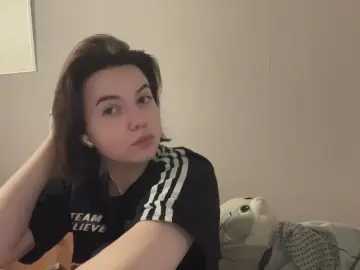 GladisLoy  live sex cam