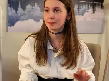 MariluProue  live sex cam