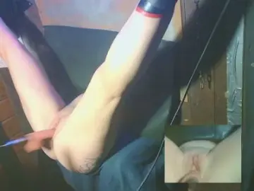 Tweetyke  live sex cam