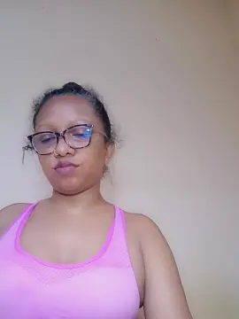 Vavy2  live sex cam
