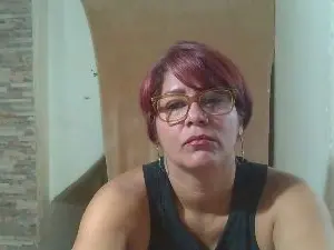 Bellayiss  live sex cam
