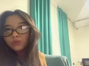 SalinaAbedelah  live sex cam