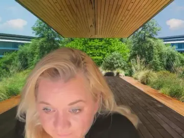 Schneggie  live sex cam