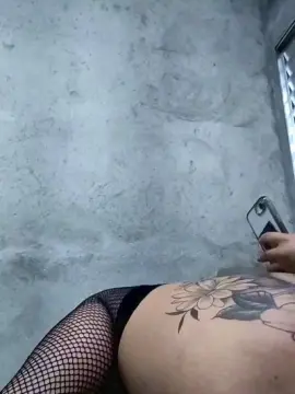 Silv73  live sex cam