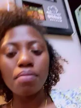 FloridaFrenchy  live sex cam