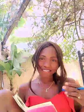 FloridaFrenchy  live sex cam