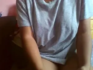 Nomena22  live sex cam