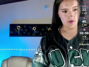 _Lucia_777  live sex cam