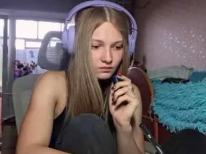 MeldaBoghosian  live sex cam