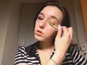 JeanineSchill  live sex cam
