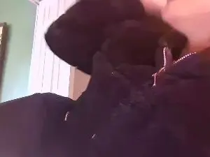 Pazzuttra  live sex cam