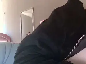 Pazzuttra  live sex cam